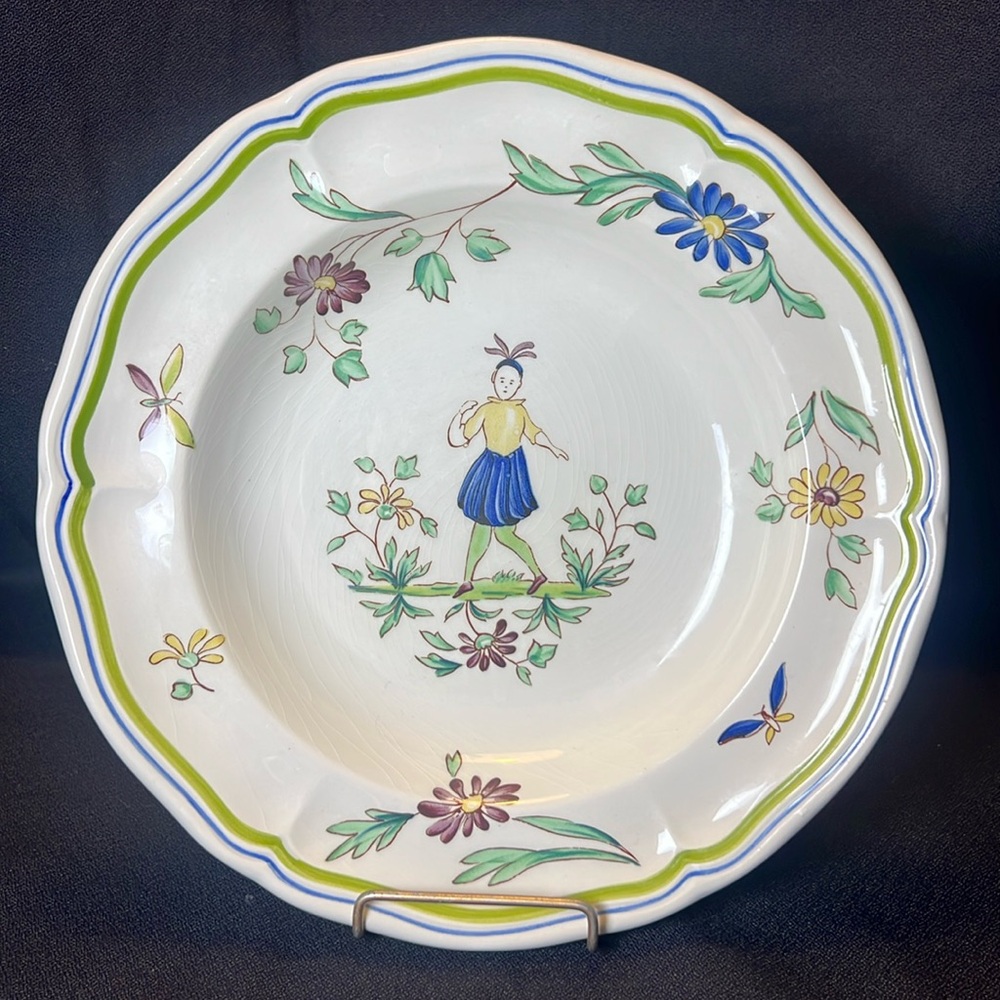 Longchamp Moustiers Shallow Soup / Salad Bowl 8 3/4”